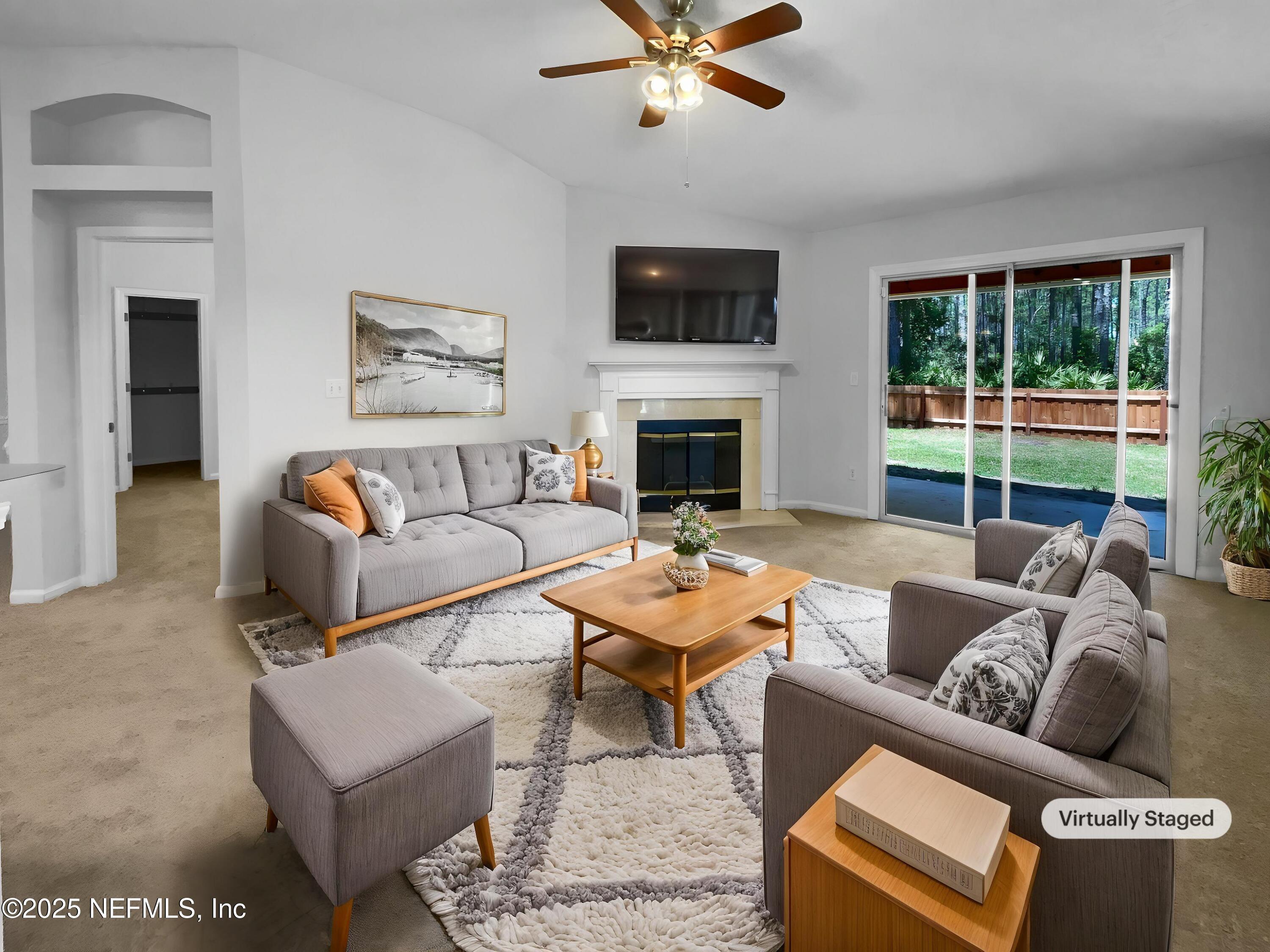 Property Photo: 8508 Staplehurst Drive W FL 32244