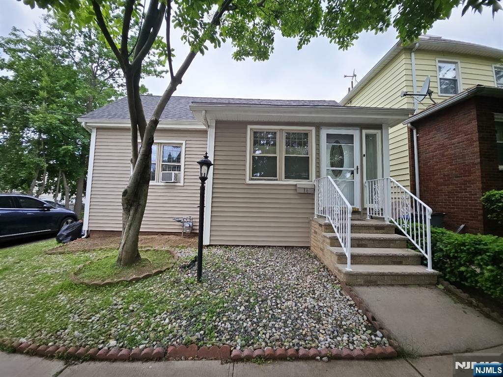 14 Garden Street  Ridgefield Park NJ 07660 photo