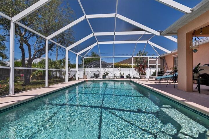 Property Photo:  4618 SW 6th Pl  FL 33914 