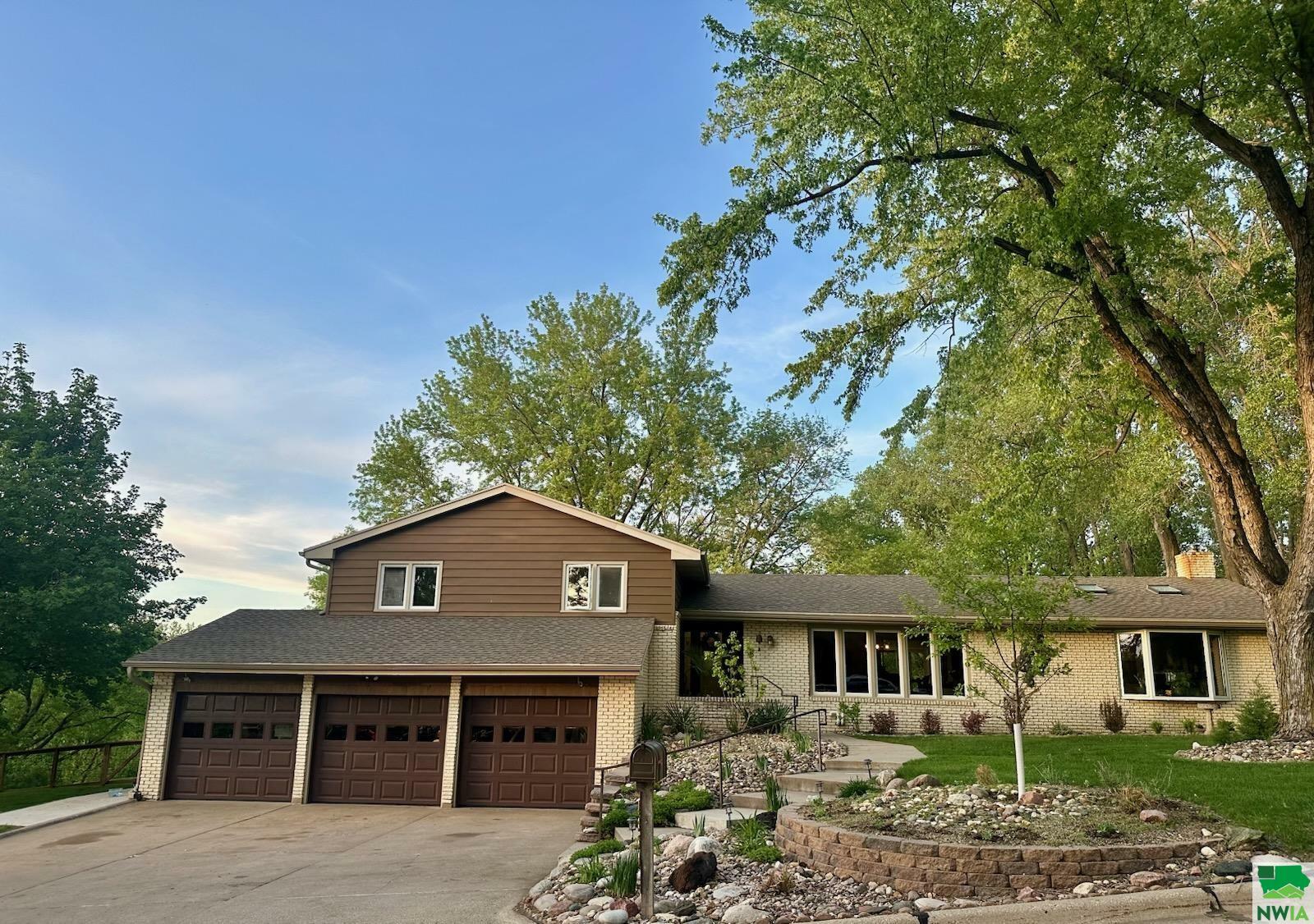 Property Photo: 4850 Skyline Drive IA 51104