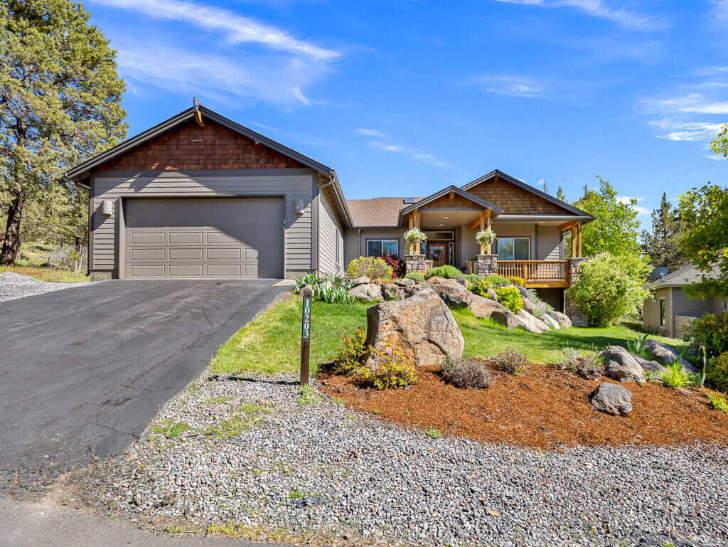 Property Photo: 10203 Merlin Way OR 97601