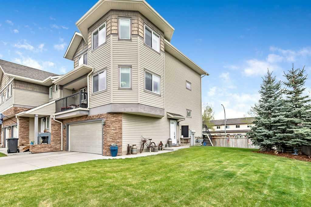 308 11 Avenue NW 103  High River AB T1V 0G3 photo