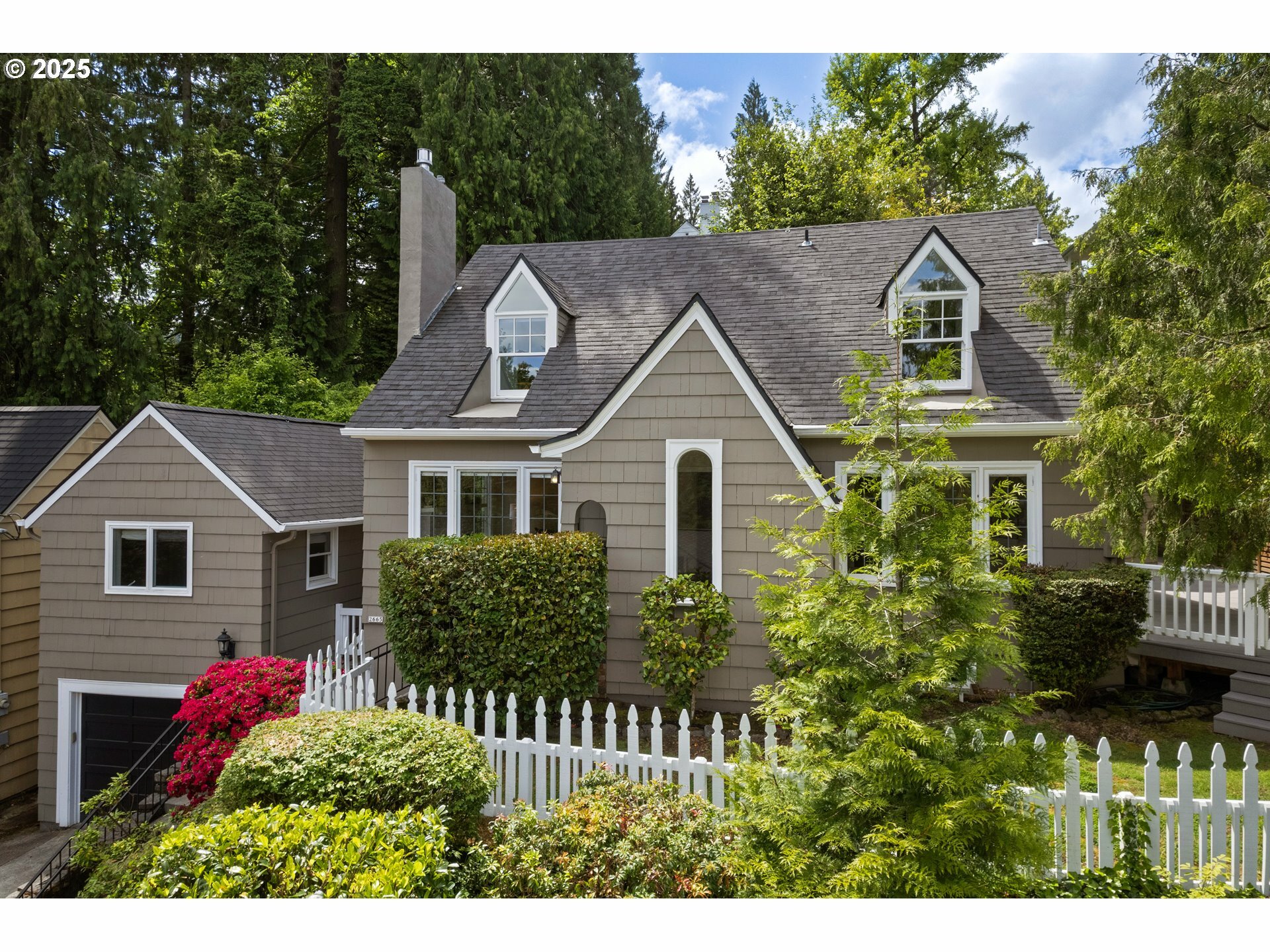 Property Photo: 2665 SW Brae Mar Ct OR 97201