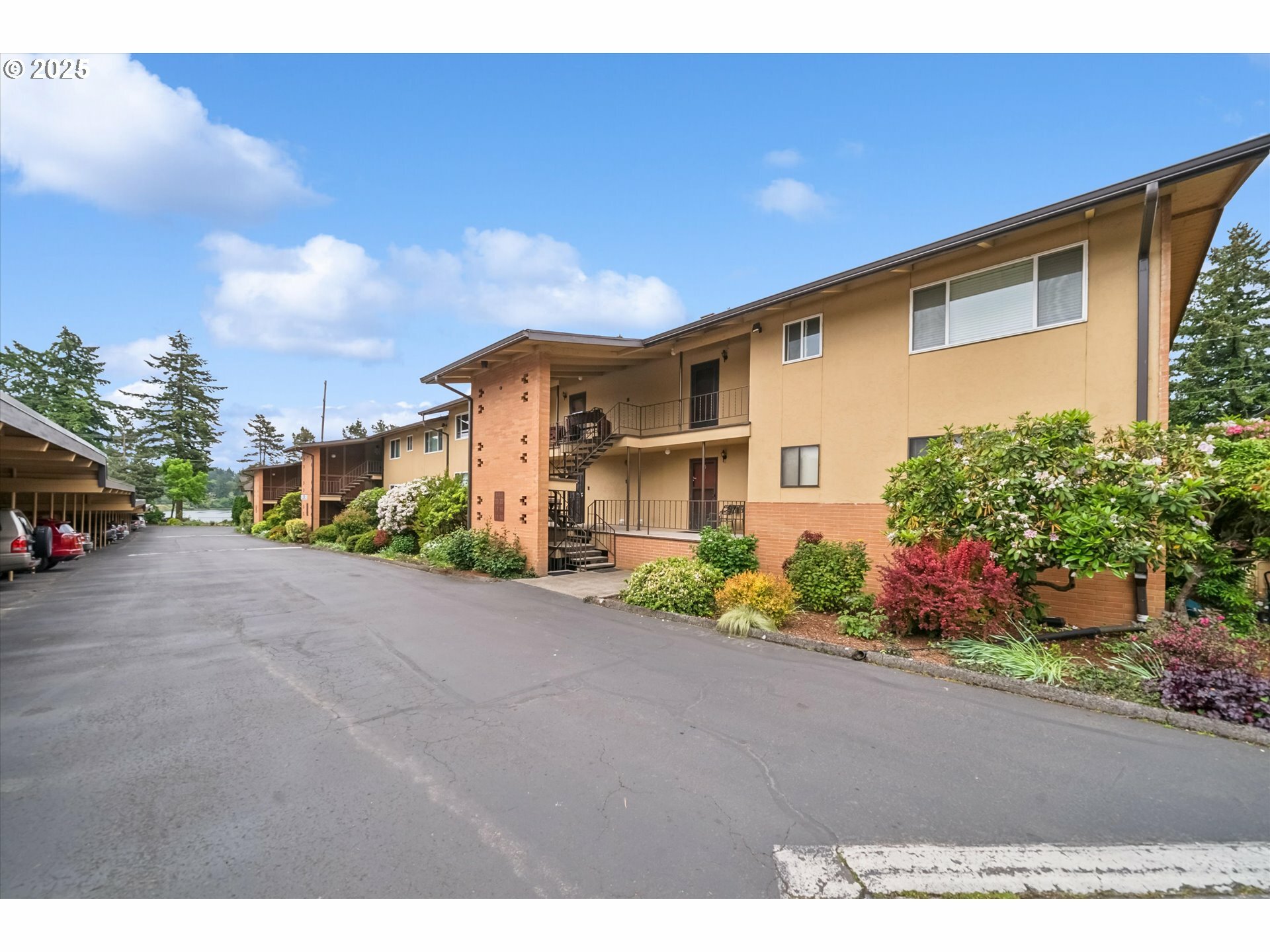 1400 SE Lava Dr 23  Milwaukie OR 97222 photo