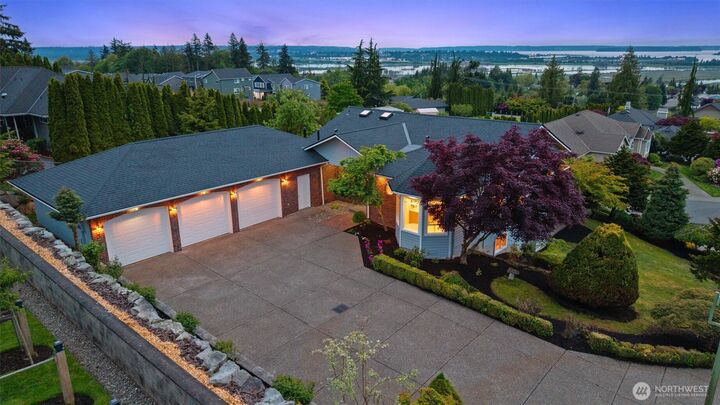 6714  45th Place NE  Marysville WA 98270 photo