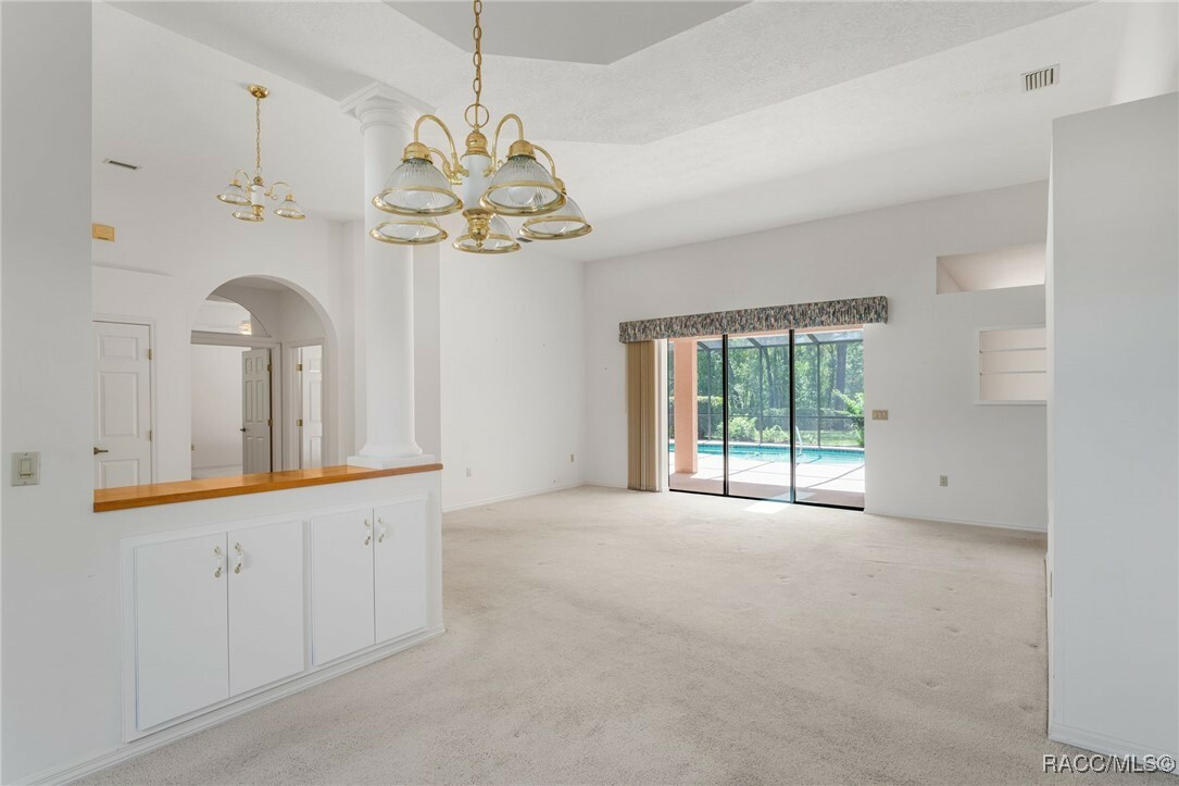 Property Photo: 702 N Man O War Drive FL 34453