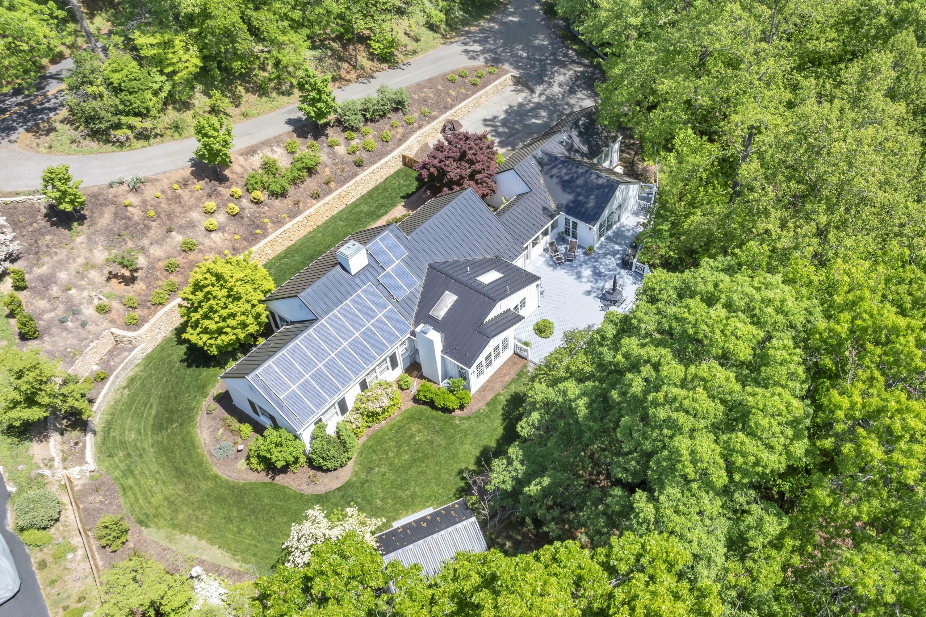 Property Photo: 3169 West Ridge Rd SW VA 24014