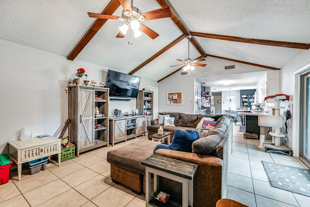 Property Photo: 3213 Sunset Dr TX 76904