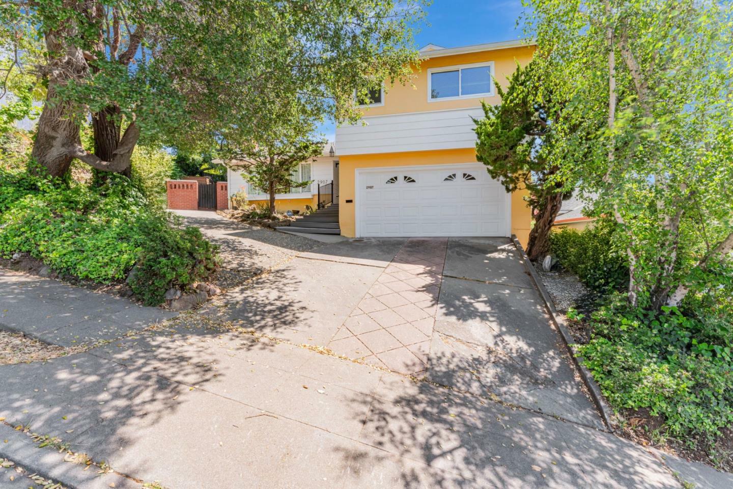 Property Photo: 2907 Winchester Drive CA 94541