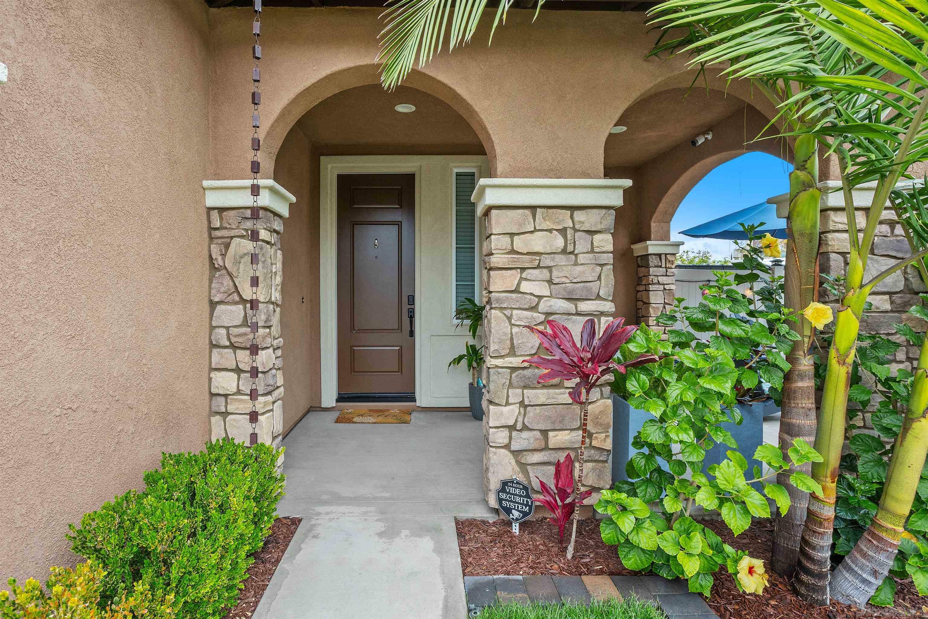 Property Photo: 303 Ventasso Way CA 92028