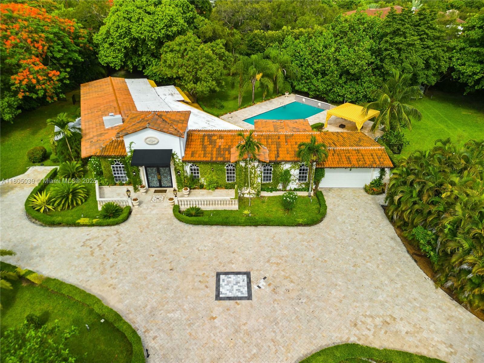 Property Photo: 12300 Old Cutler Rd FL 33156