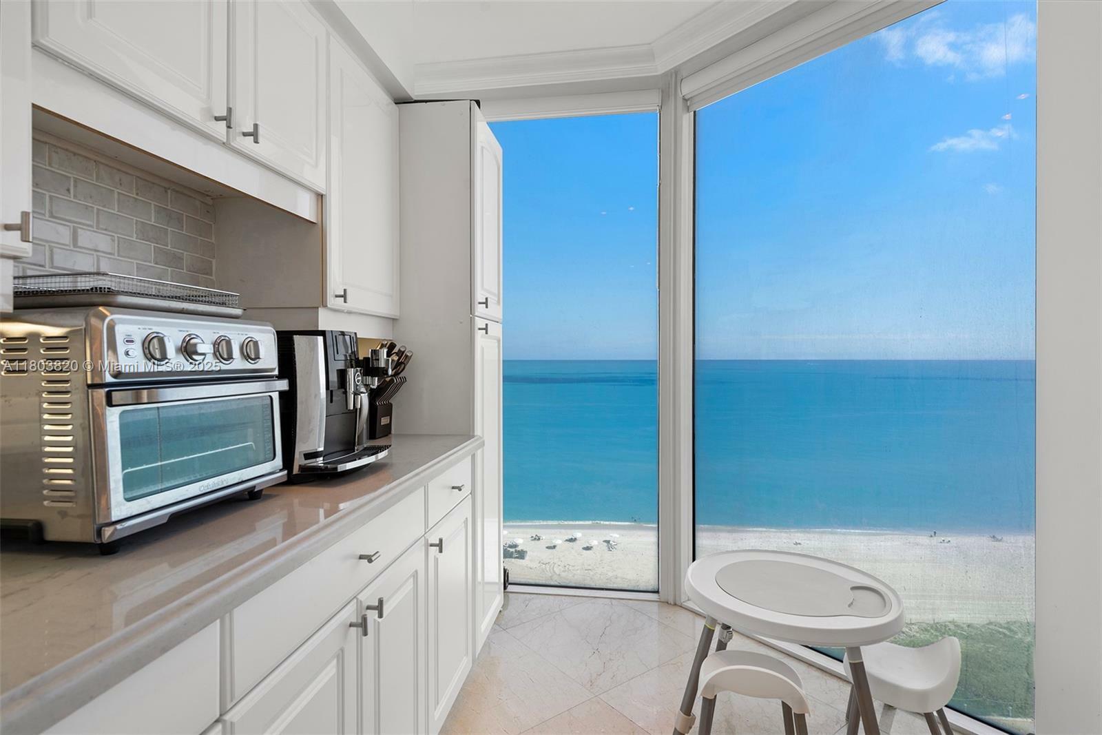 Property Photo: 4775 Collins Ave 1603 FL 33140