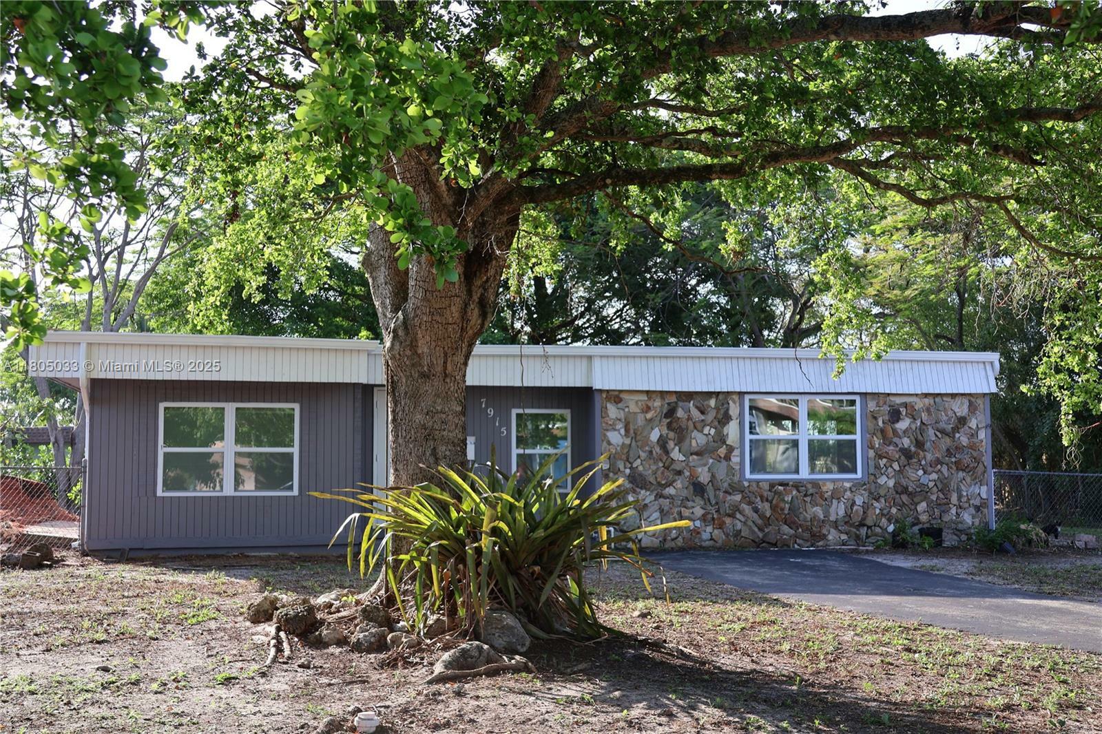 Property Photo:  7915 NW 73rd Ave  FL 33321 