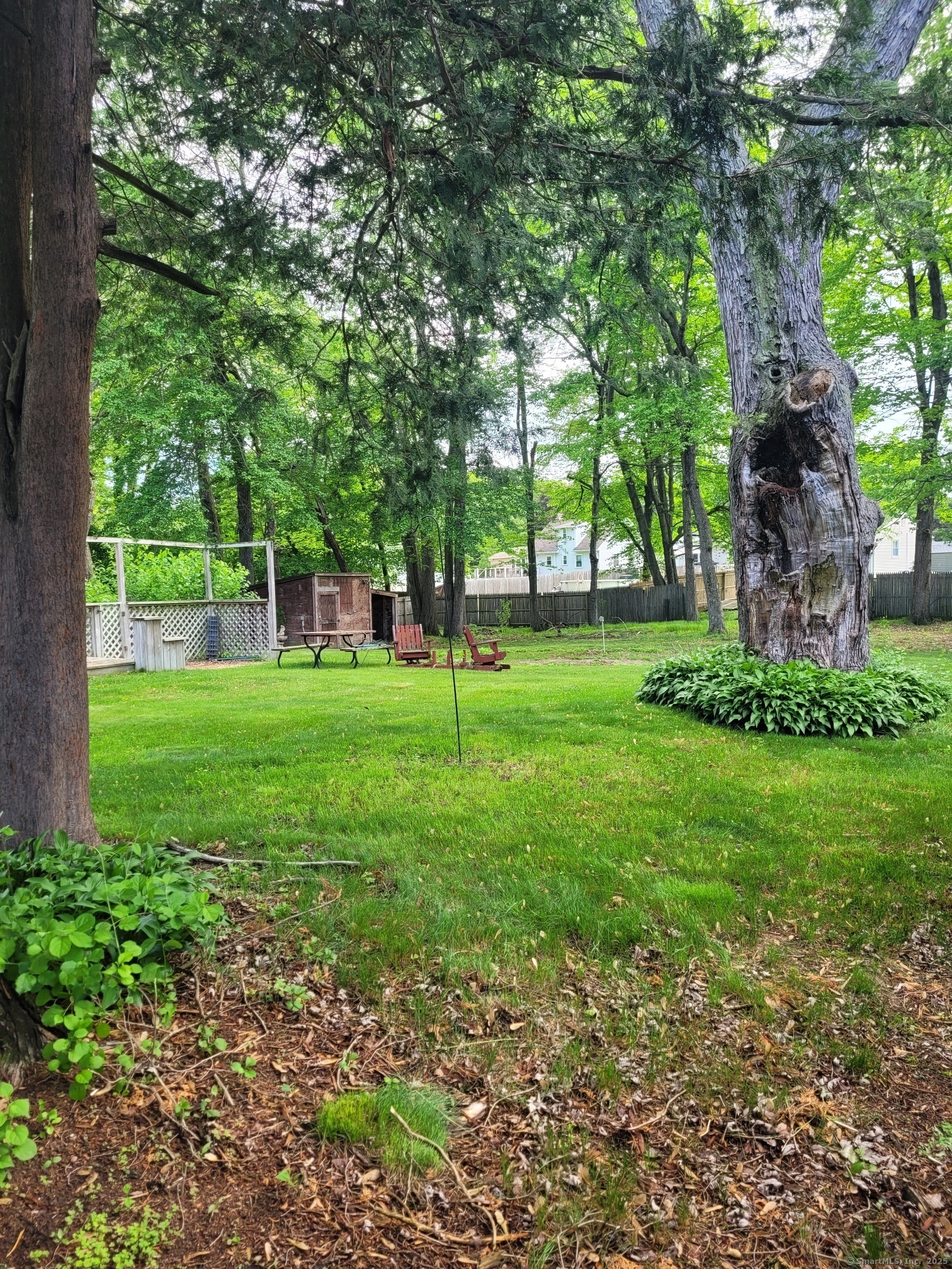 Property Photo: 6 Concord Terrace CT 06082