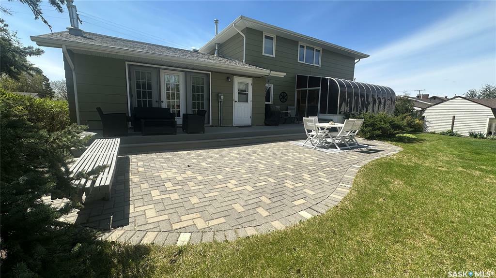 Property Photo:  515 103rd Avenue  SK S0E 1T0 