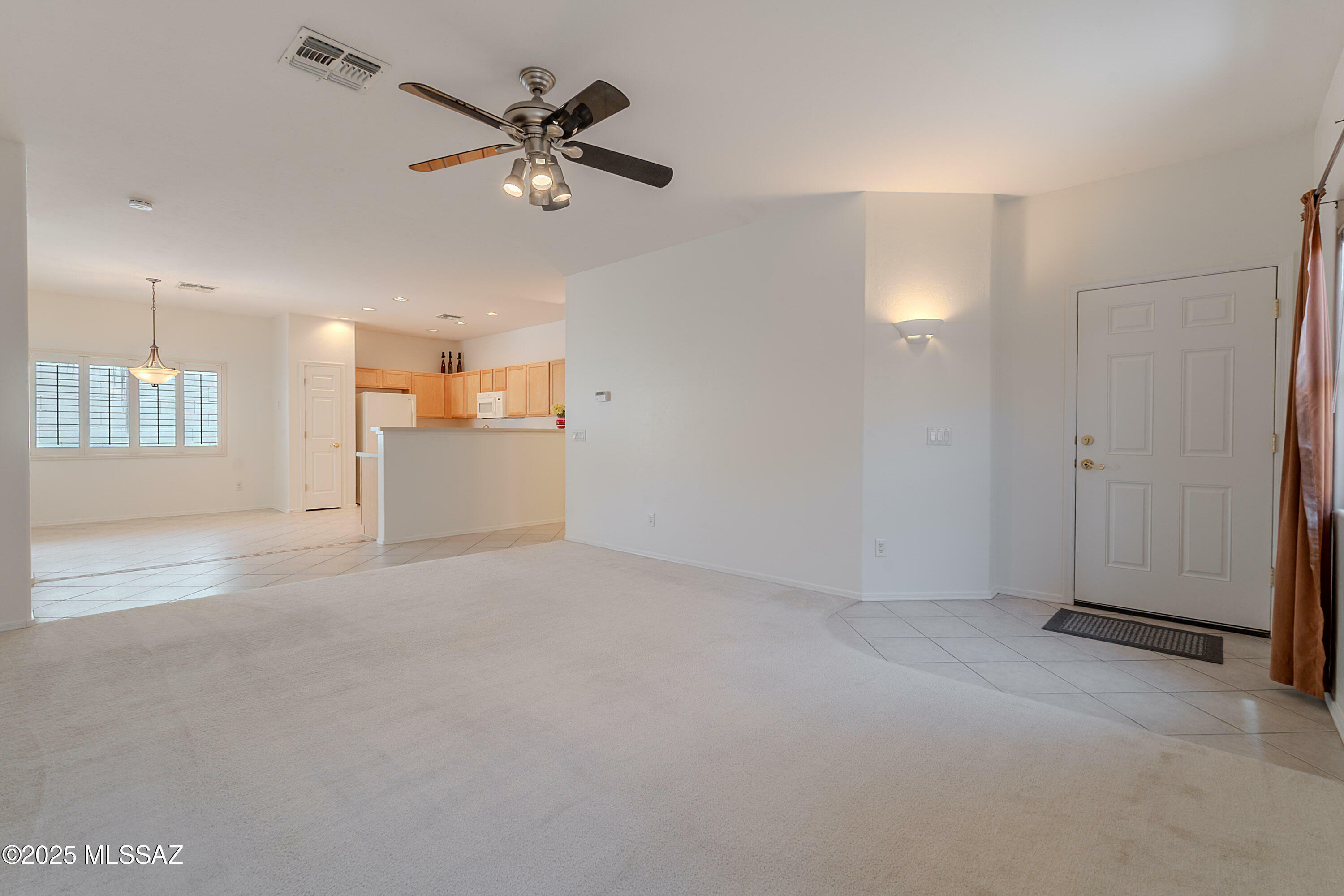 Property Photo: 5590 W Acacia Blossom Place AZ 85658