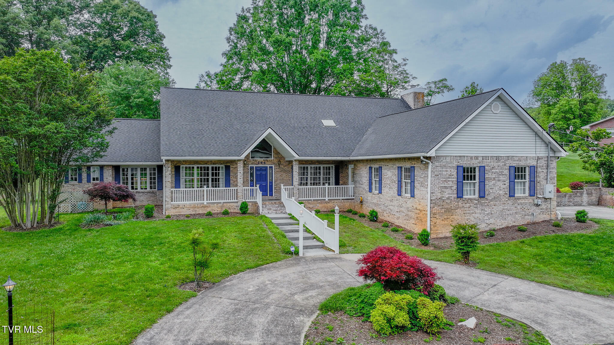 Property Photo: 144 Windmere Place TN 37664
