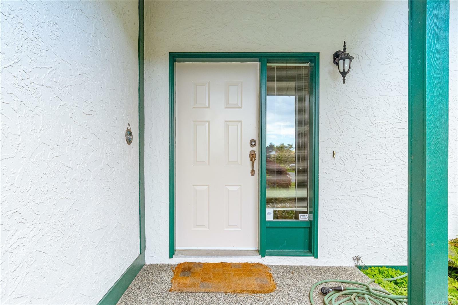 Property Photo: 2468 Costa Vista Pl BC V8Z 6Y5