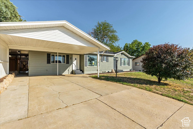 Property Photo: 3134 N 450 E UT 84414