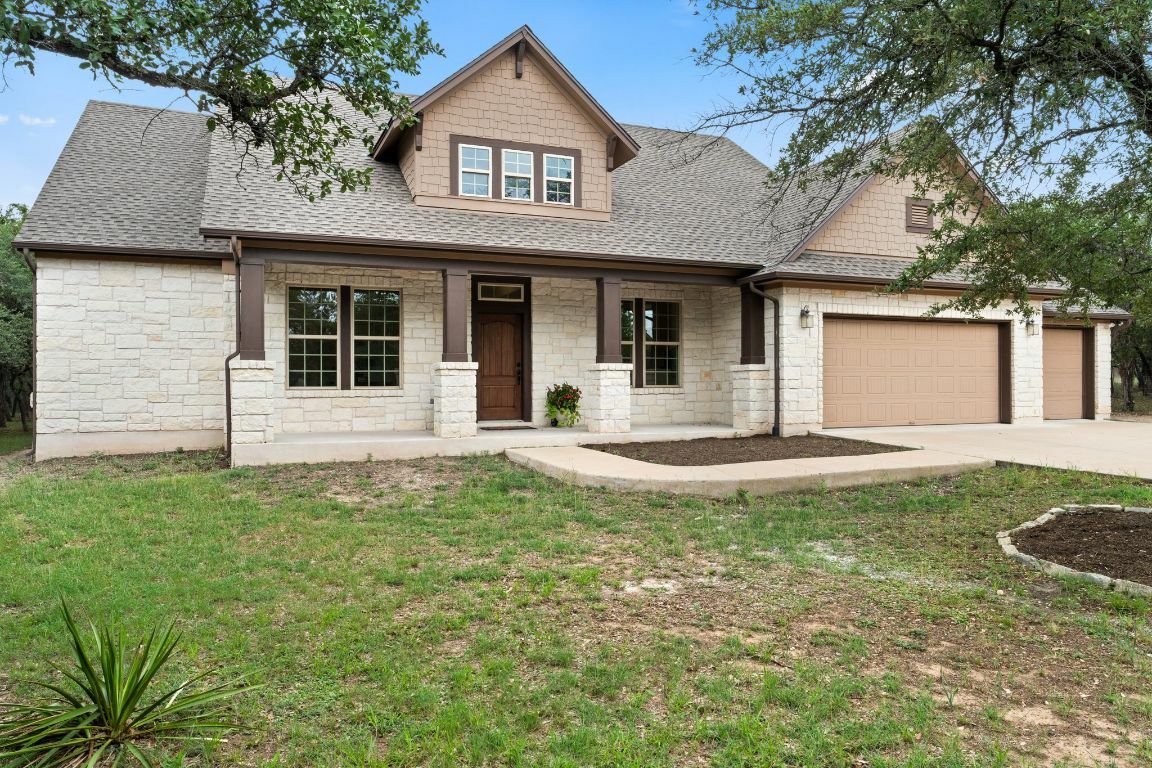 Property Photo: 3830 Verde Knoll Drive TX 78669