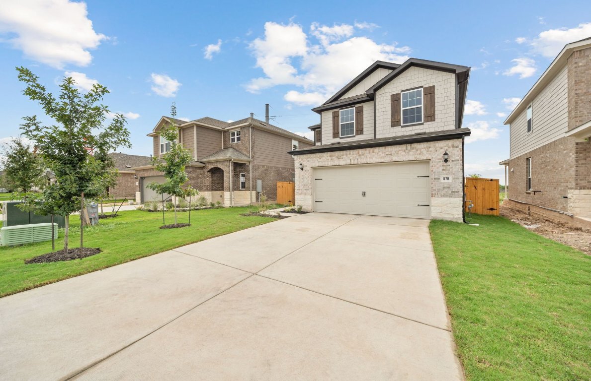 Property Photo: 576 Tailwind Drive TX 78640