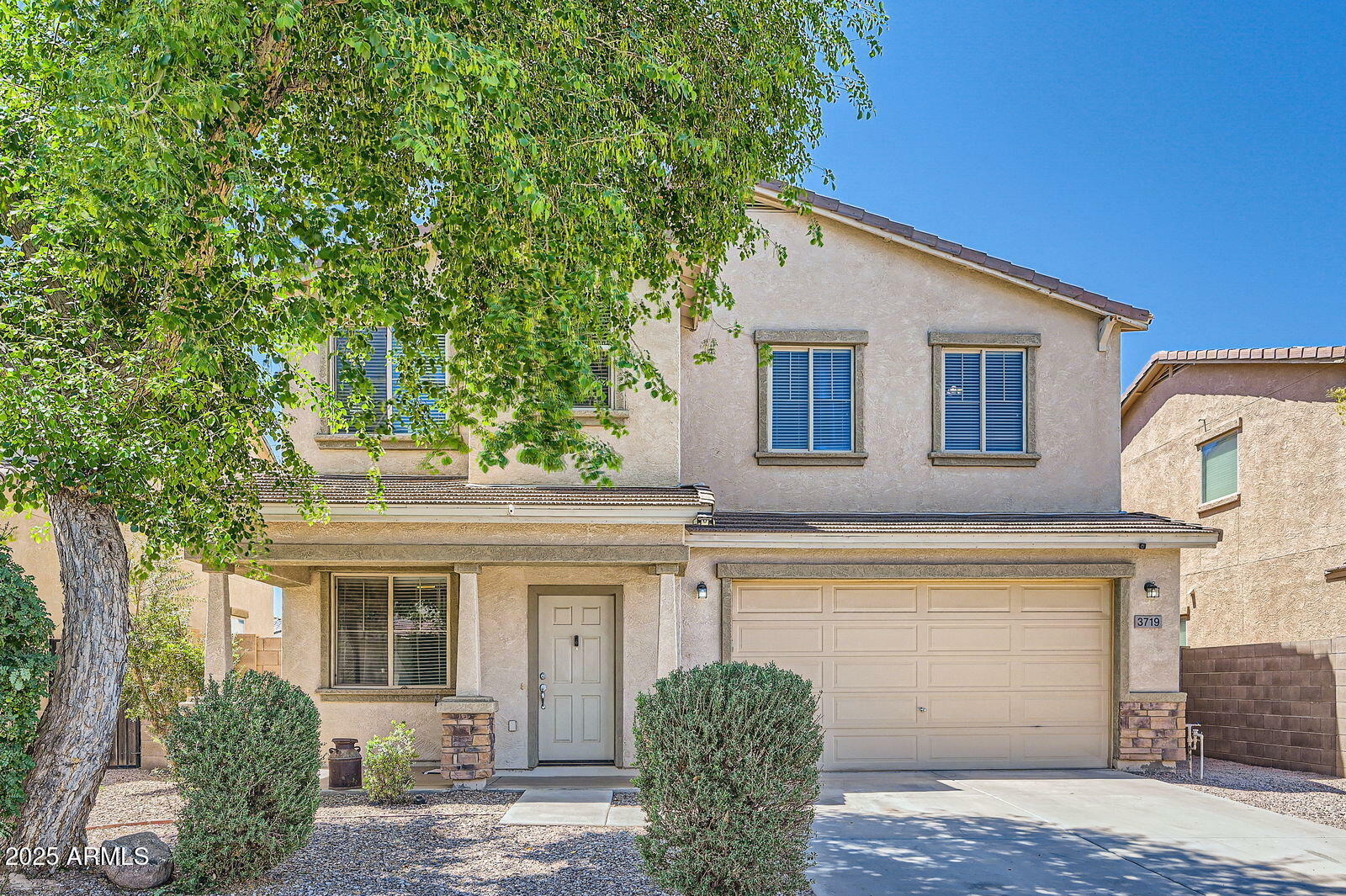 Property Photo: 3719 E Longhorn Street AZ 85140