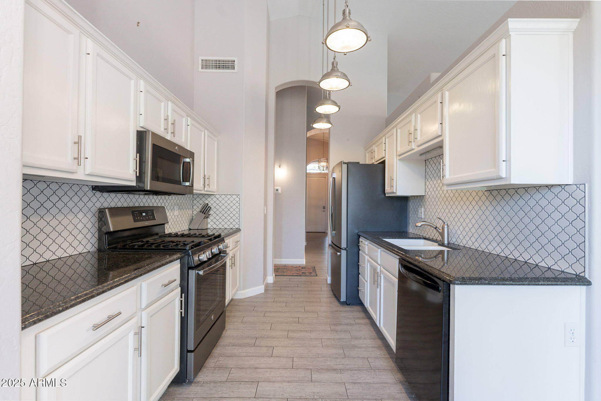 Property Photo: 3055 N Red Mountain 122 AZ 85207