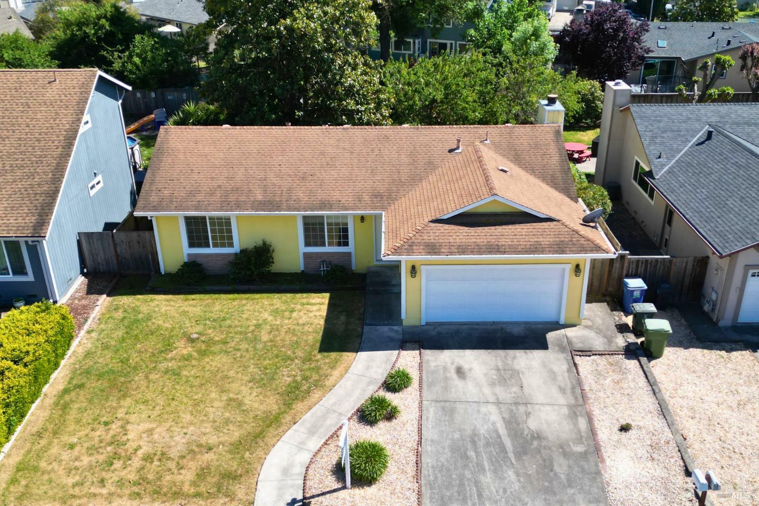 Property Photo:  1181 Eleanor Avenue  CA 94928 