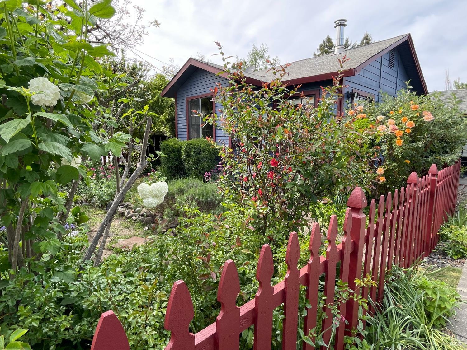 Property Photo: 458 E San Francisco Avenue CA 95490