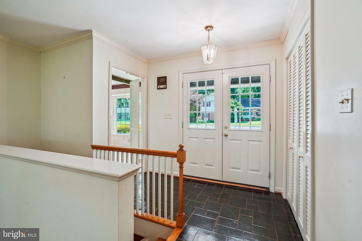 Property Photo: 8210 Briar Creek Drive VA 22003