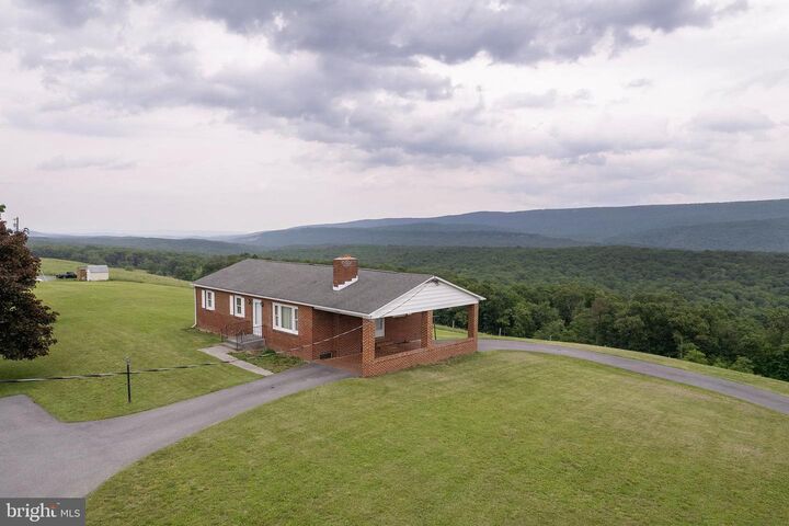 Property Photo: 2725 Carpers Pike VA 22637