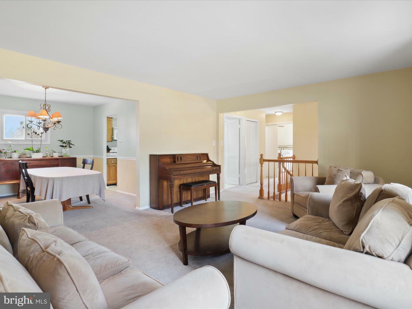 Property Photo: 2 Darnell Court MD 20832