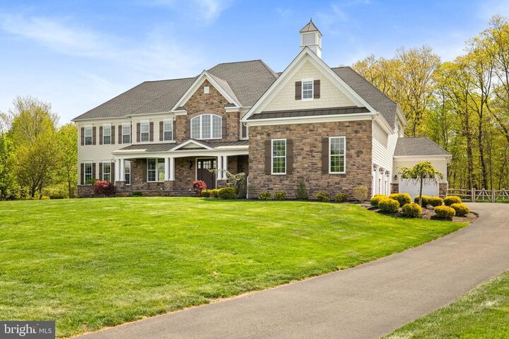 Property Photo:  19 Goldney Dr  PA 18940