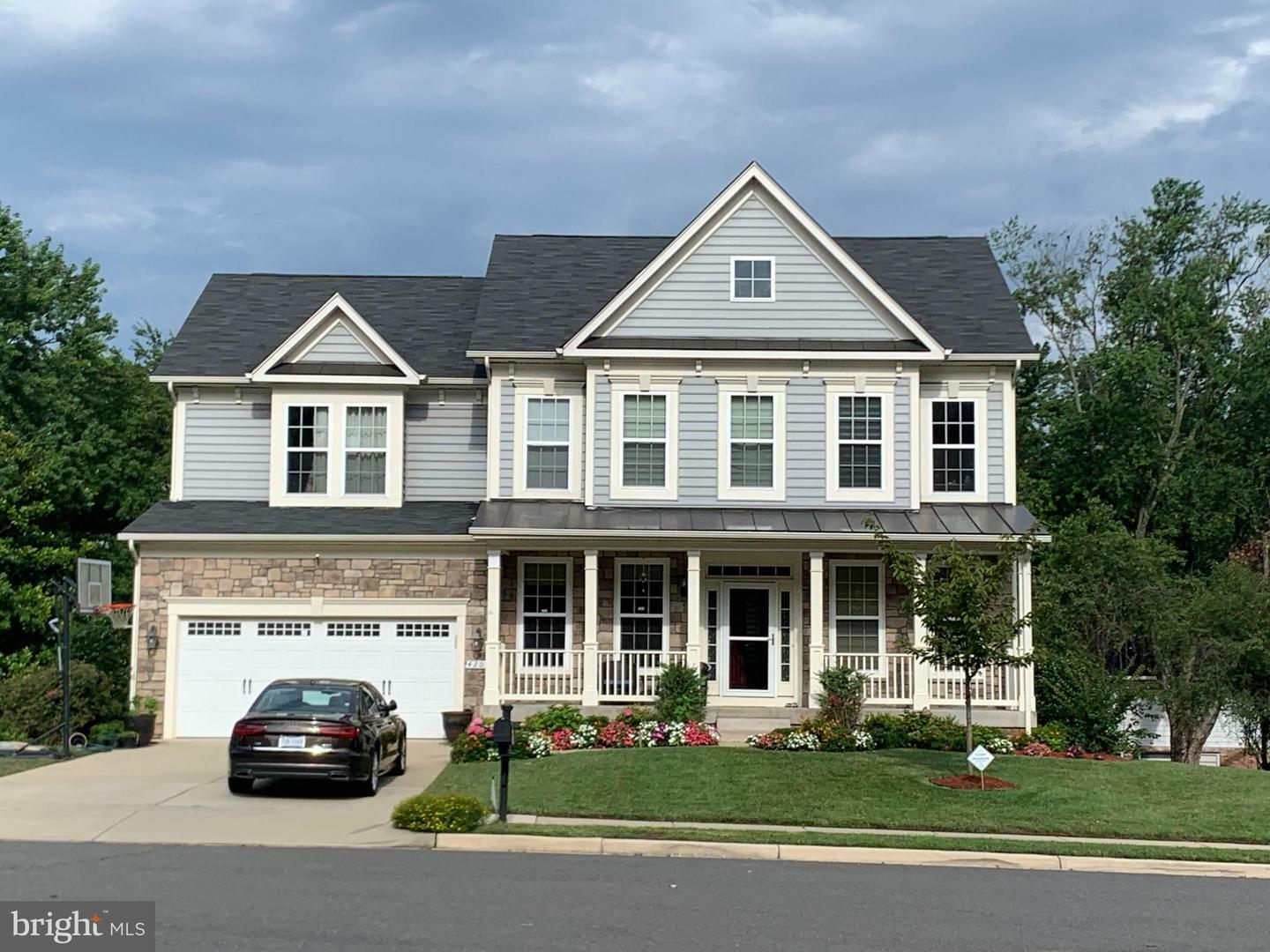 Property Photo: 4202 Kenna Court VA 20151