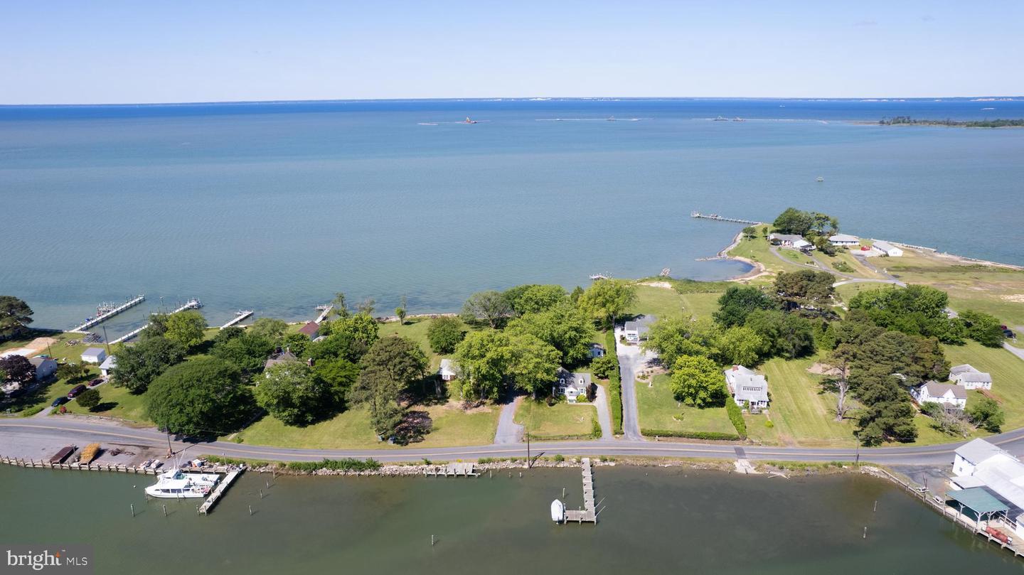 Property Photo: 2538 Hoopers Island Road MD 21634
