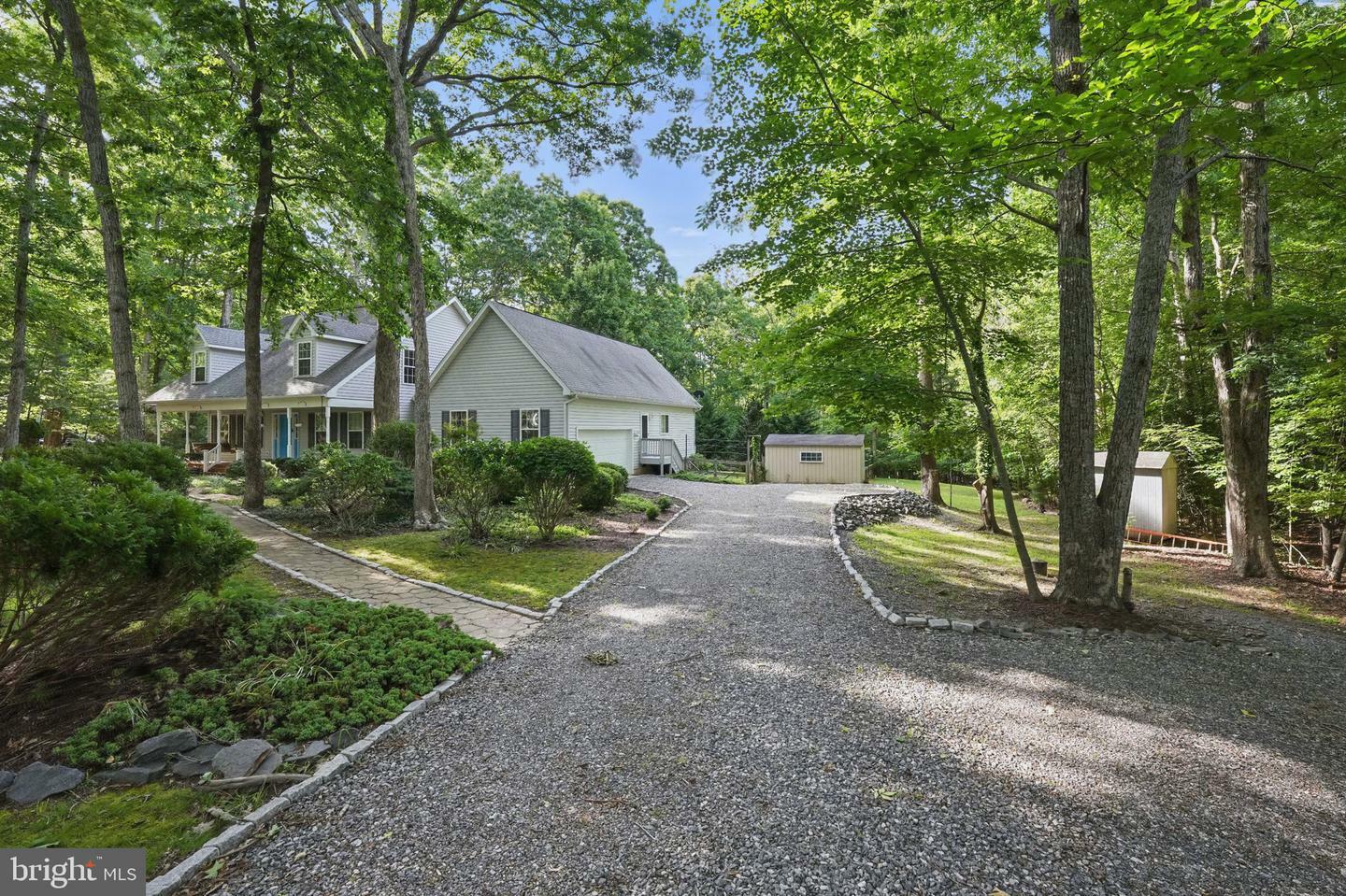 Property Photo: 724 Mitchell Point Road VA 23117