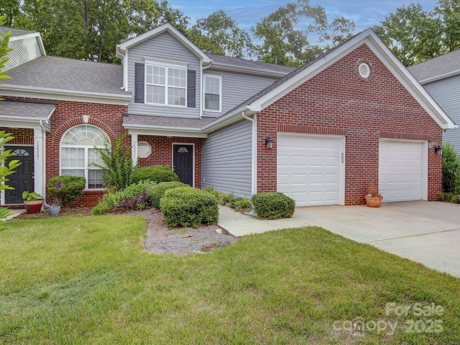 Property Photo:  12231 Stratfield Place Circle  NC 28134 