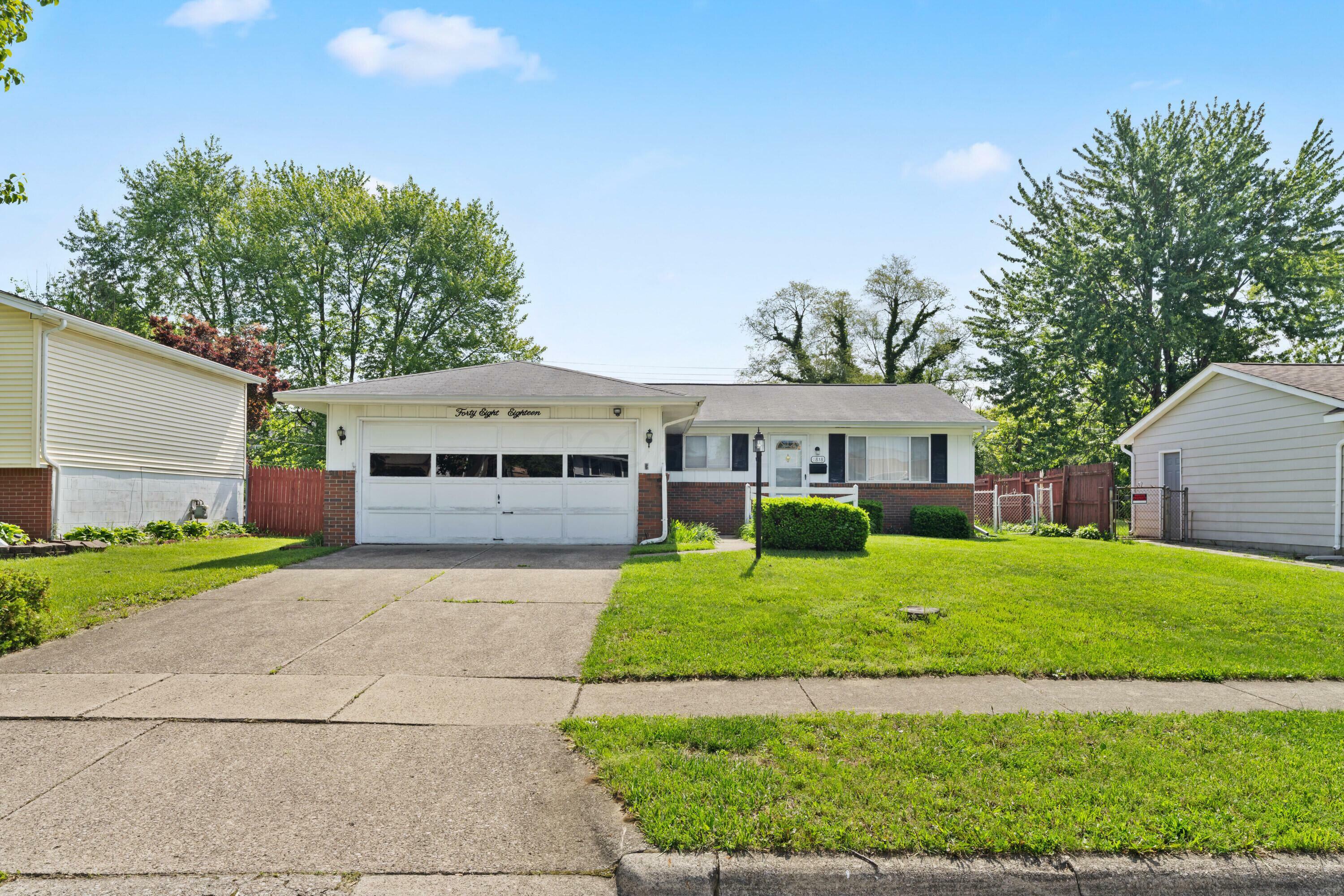Property Photo: 4818 Manitoba Road OH 43229