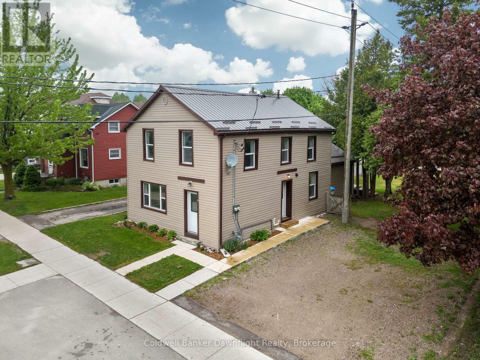 Property Photo: 50 Goderich Street East ON N0K 1W0