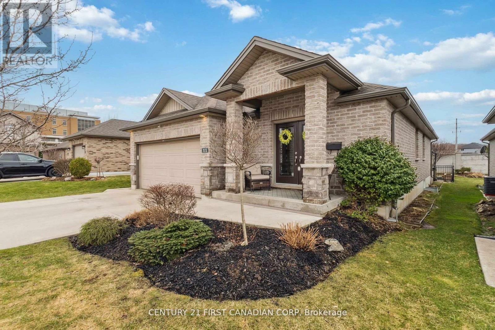 Property Photo: 1430 Highbury Avenue 11 ON N5Y 6M4