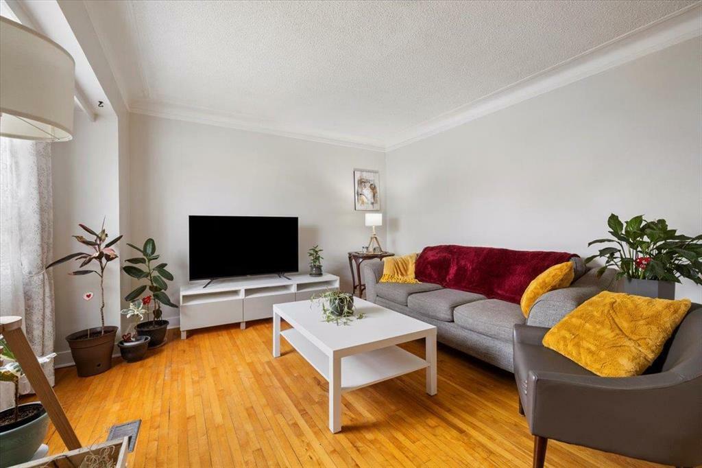 Property Photo: 488 Polson Avenue MB R2W 0N8