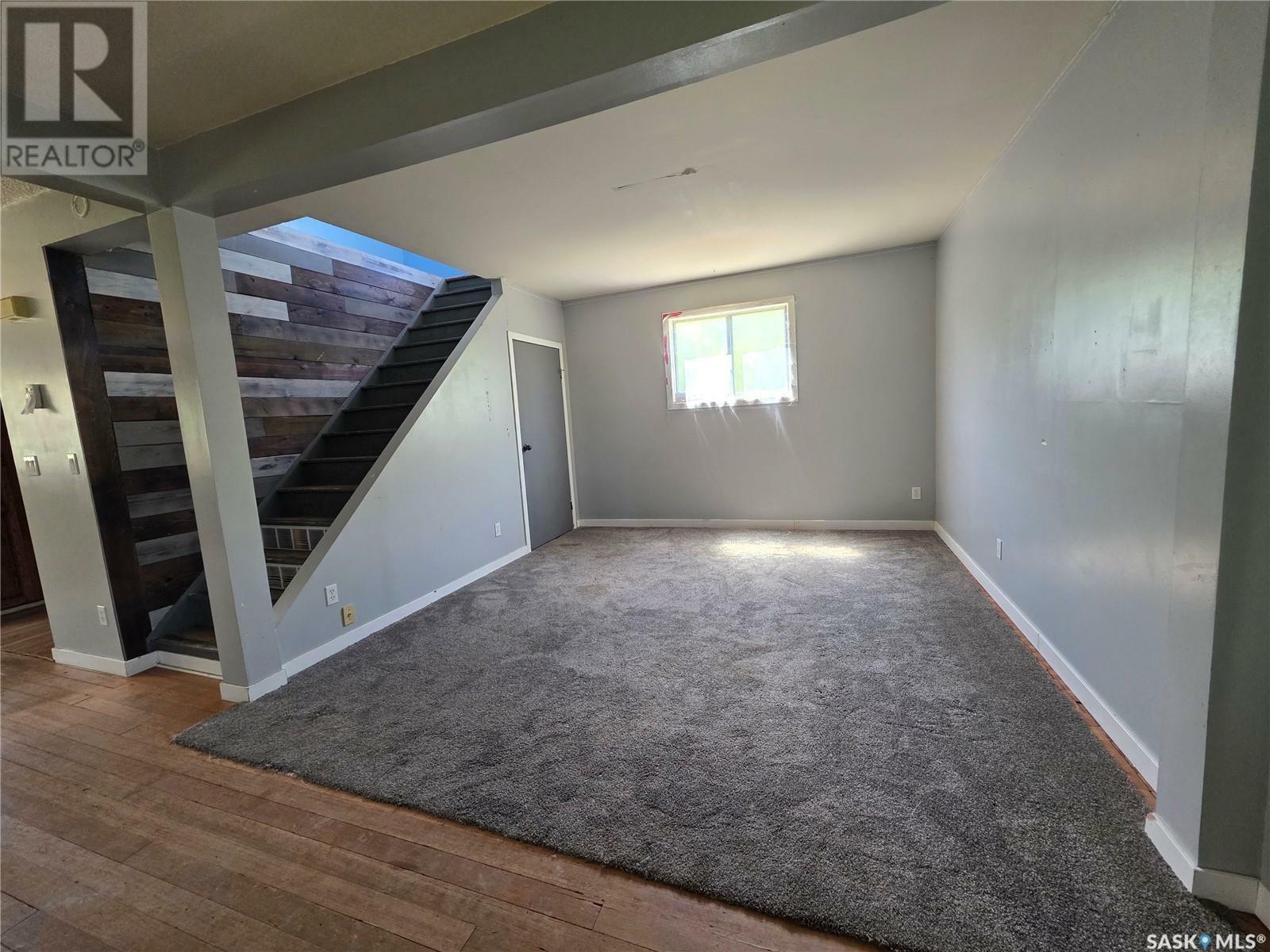 Property Photo: 406 Centre Street SK S0N 0J0