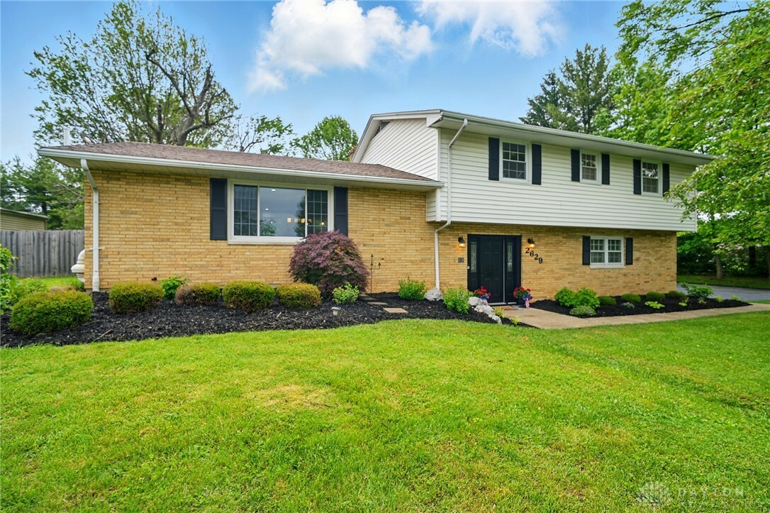Property Photo: 2629 Echo Valley Drive OH 45434