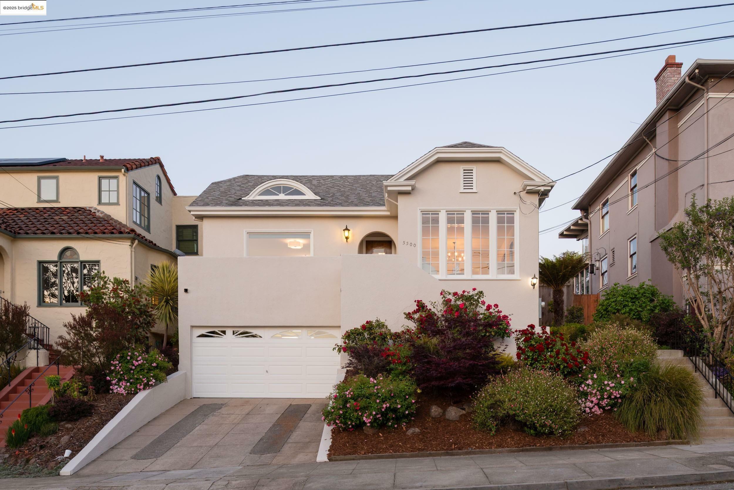 Property Photo: 5500 Carlton St CA 94618