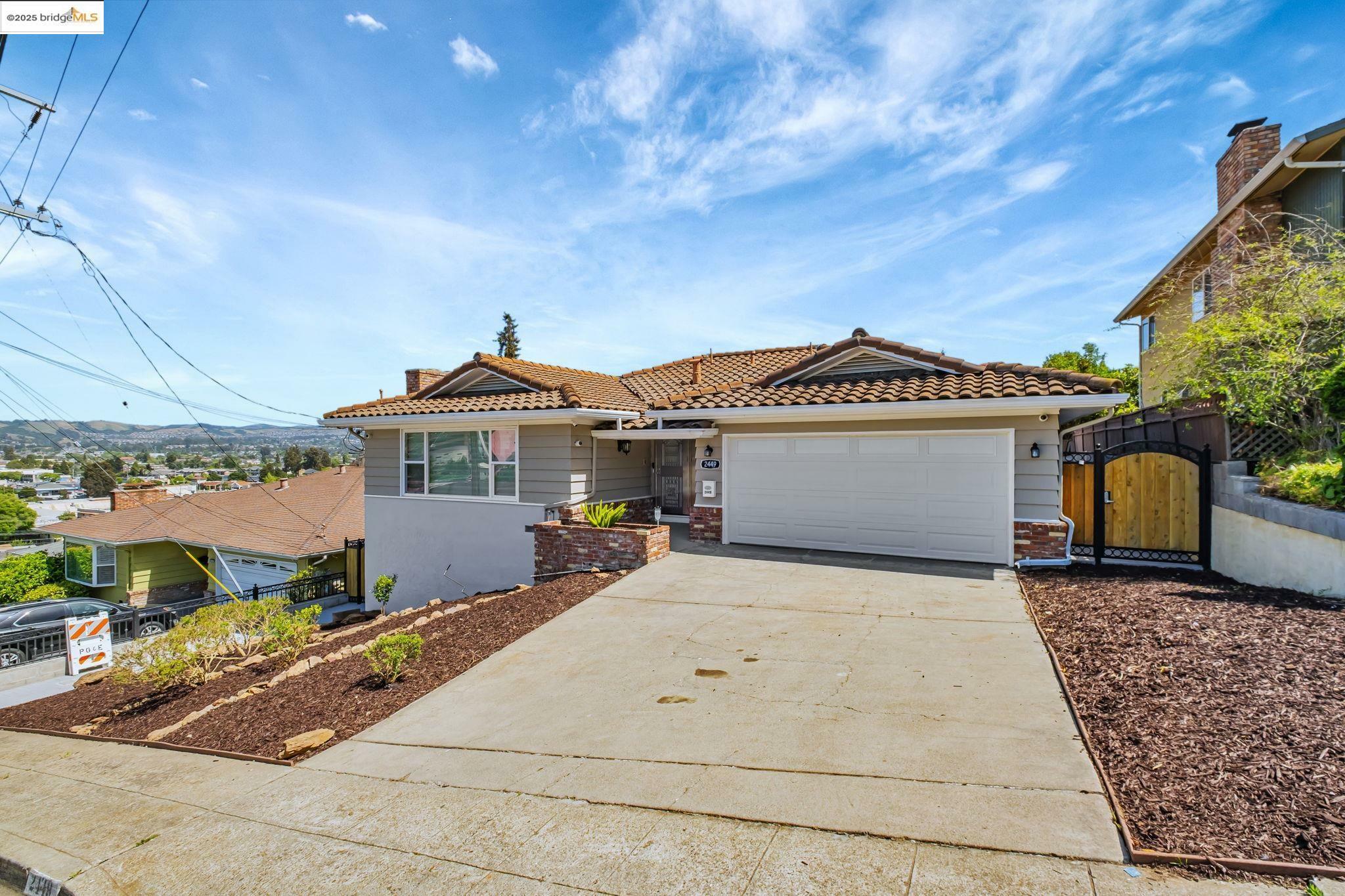 Property Photo: 2449 Riffel Ct CA 94546