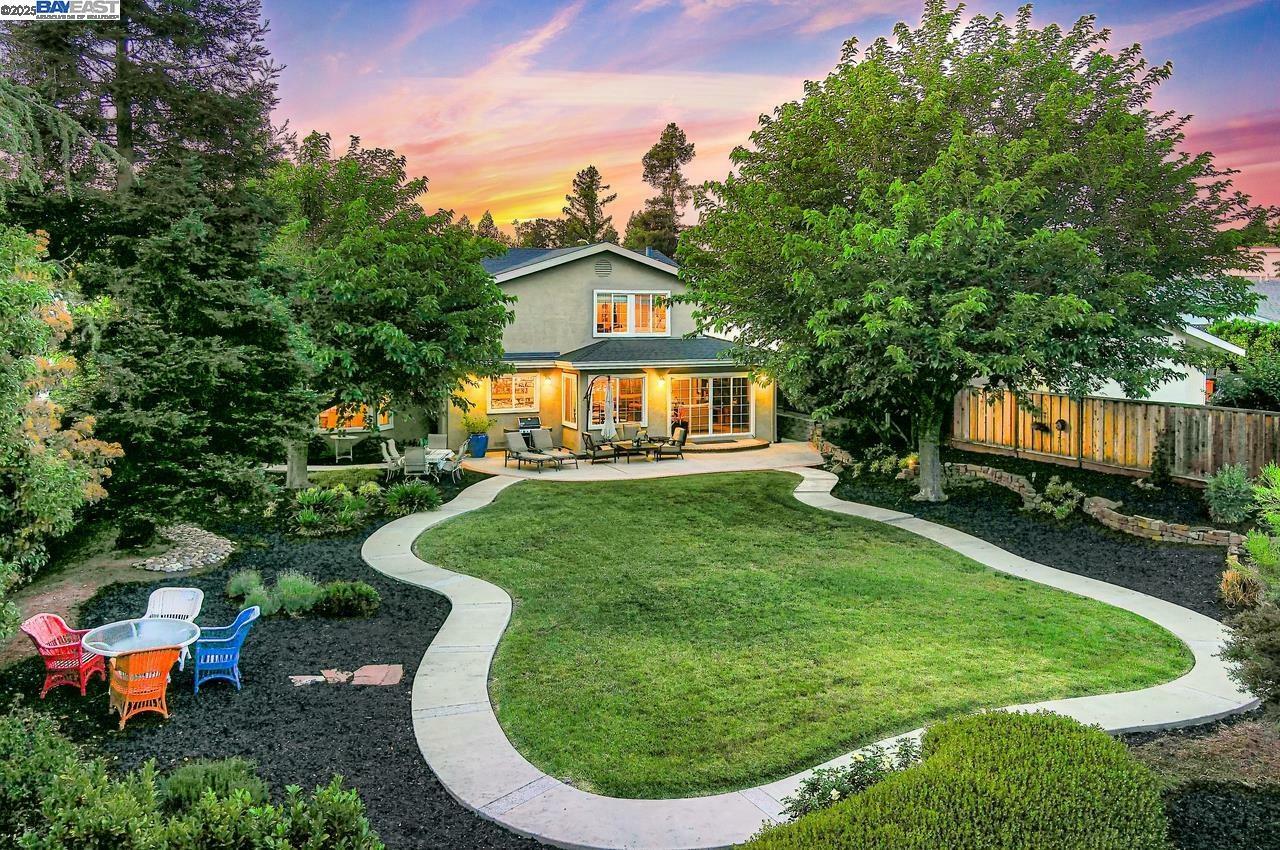 Property Photo: 1198 Vintner Way CA 94566