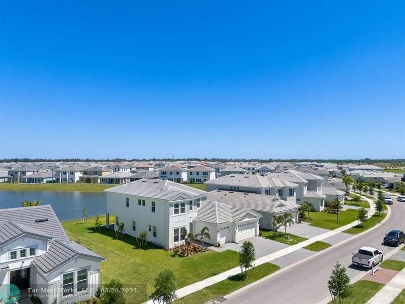 Property Photo: 5356 Liberty Ln FL 33470