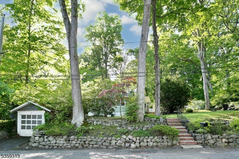 Property Photo: 58 Hillside Rd NJ 07456