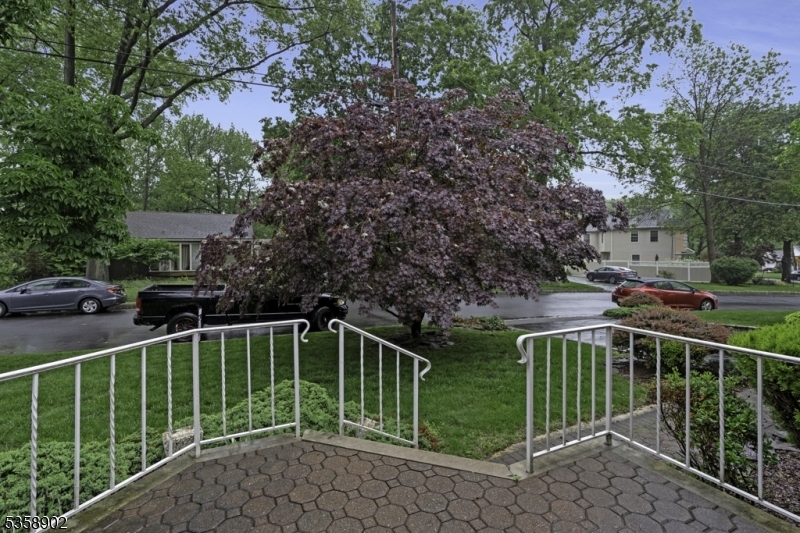 Property Photo: 18 Blake Dr NJ 07066