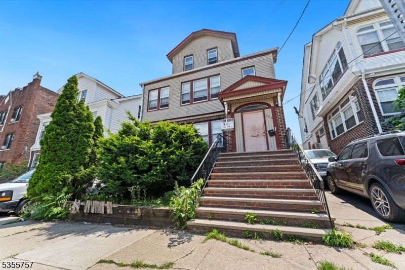 Property Photo: 292 Goldsmith Ave 2 NJ 07112